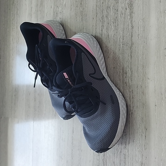 NIKE Revolution 5, Womens Running Shoes Black US 7 Women's - Picture 10 of 14